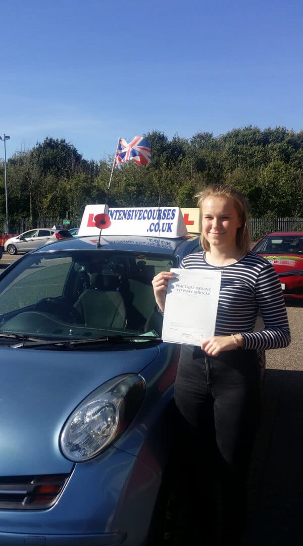 Congratulations to Lola from Haringey, London N15, on passing your practical test with a crash course from Intensive Courses Driving School