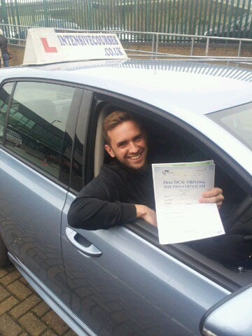 Congratulations to Ricky from London SE5 on passing your driving exam with a crash course and the help of Noel from Intensive Courses