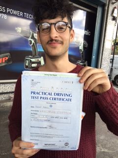 Congratulations to Youcef in London E18 on passing your practical test with a crash course from Intensive Courses